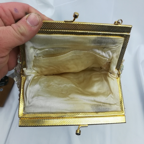 Handmade bead and sequined white vintage clutch pu - Picture 5 of 8